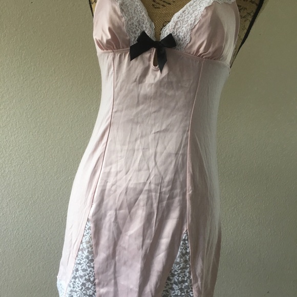 Victoria’s Secret baby pink nightie - Picture 9 of 11